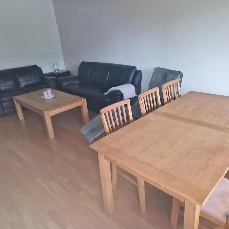 Toppleilighet I Fana شقة *